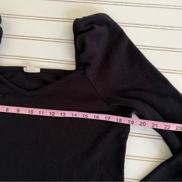 A.n.a Black long puff sleeve top Size Large - Picture 8 of 12